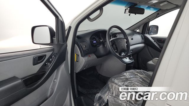 Hyundai Starex 2018 thumb 10