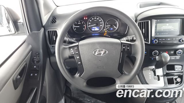 Hyundai Starex 2018 thumb 11