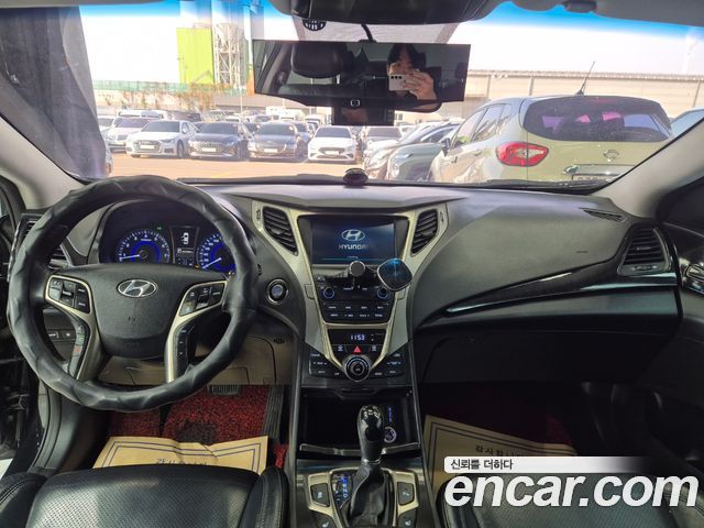 Hyundai Grandeur 2014 thumb 10