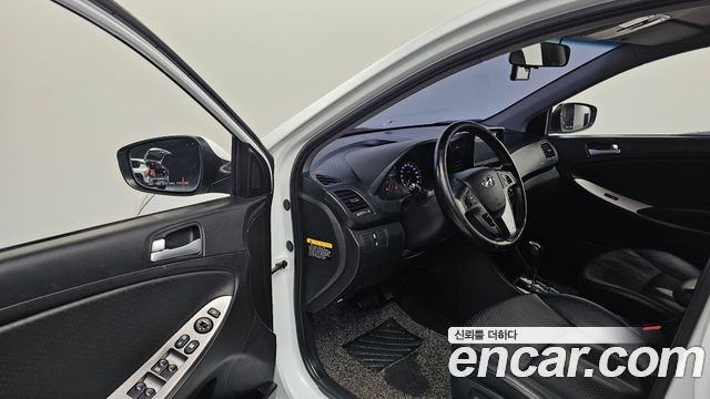 Hyundai Accent 2016 thumb 10