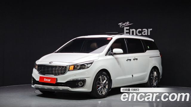 Kia Carnival 2017 thumb 2