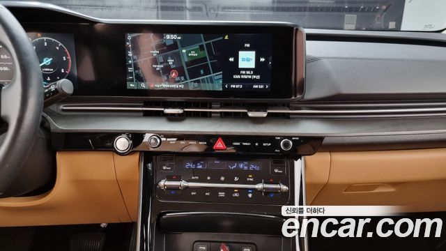 Kia Carnival 2021 thumb 11