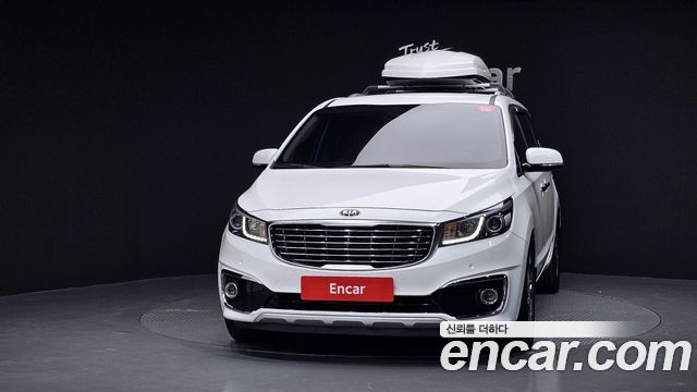 Kia Carnival 2018 thumb 4