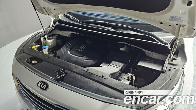 Kia Carnival 2018 thumb 7