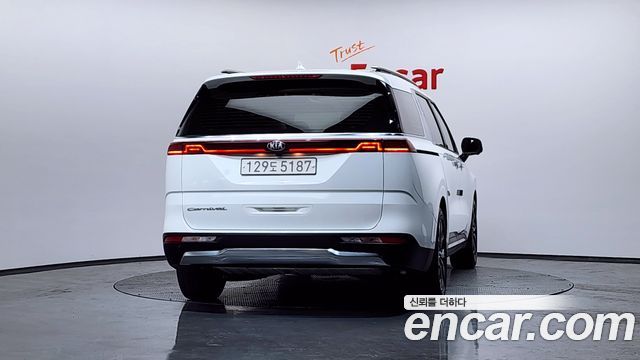 Kia Carnival 2020 thumb 5