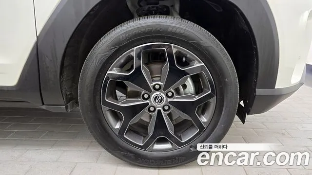 SsangYong Torres 2022 thumb 5