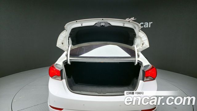 Hyundai Avante 2014 thumb 12