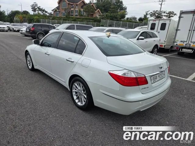Hyundai Genesis 2010 thumb 5