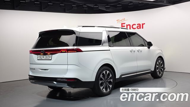 Kia Carnival 2020 thumb 3