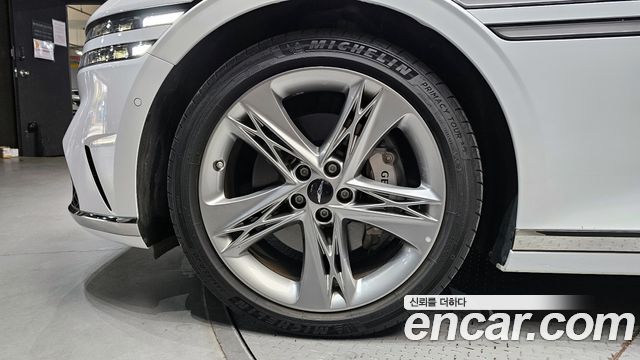 Genesis G90 2022 thumb 5