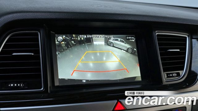 Genesis G80 2019 thumb 12