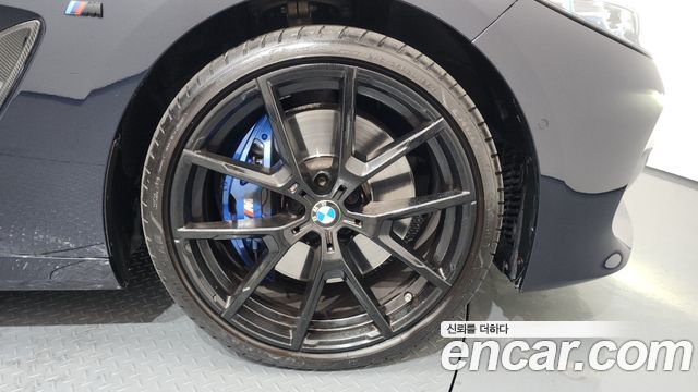 BMW 8 серии 2022 thumb 6