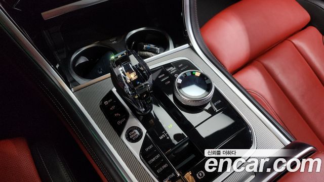 BMW 8 серии 2022 thumb 10