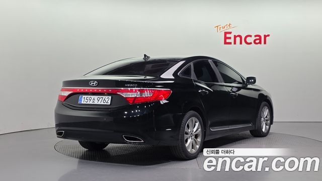 Hyundai Grandeur 2011 thumb 3