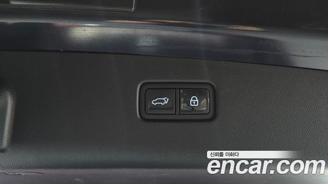 Genesis GV70 2021 thumb 12