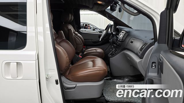 Hyundai Starex 2019 thumb 11