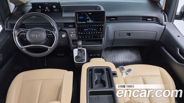 Hyundai Staria 2024 thumb 7