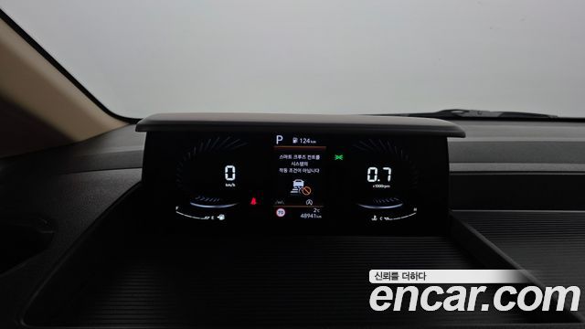 Hyundai Staria 2024 thumb 8