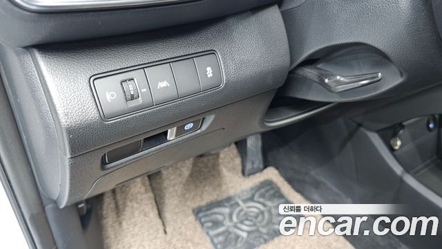 Hyundai Santa Fe 2020 thumb 11