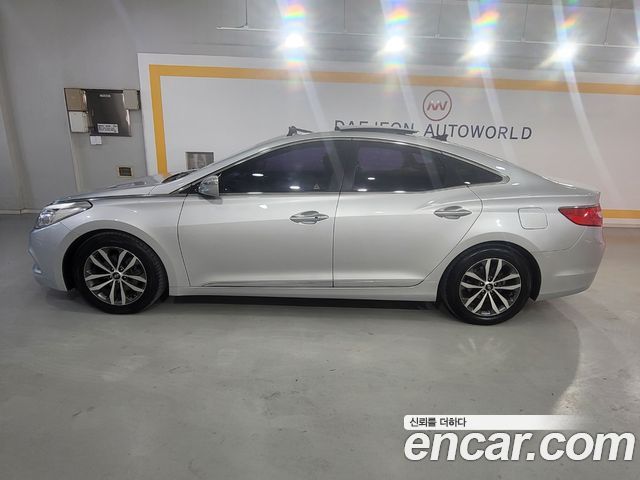 Hyundai Grandeur 2011 thumb 5
