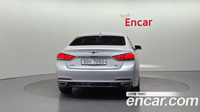Genesis G80 2017 thumb 5