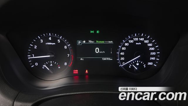 Genesis G80 2017 thumb 9