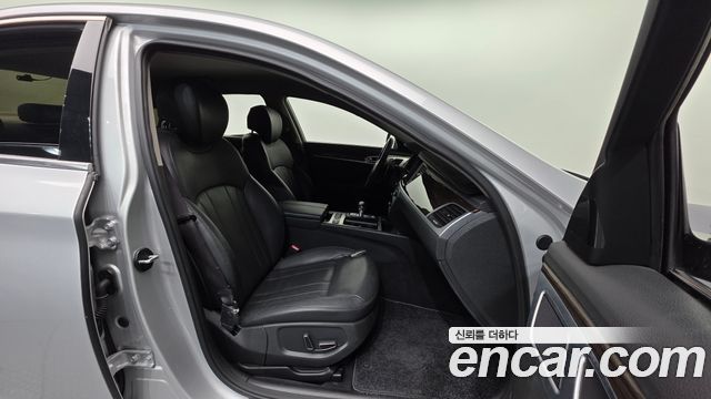 Genesis G80 2017 thumb 11