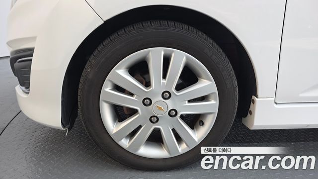 Chevrolet Spark 2015 thumb 5