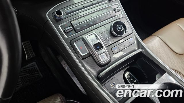 Hyundai Santa Fe 2020 thumb 10