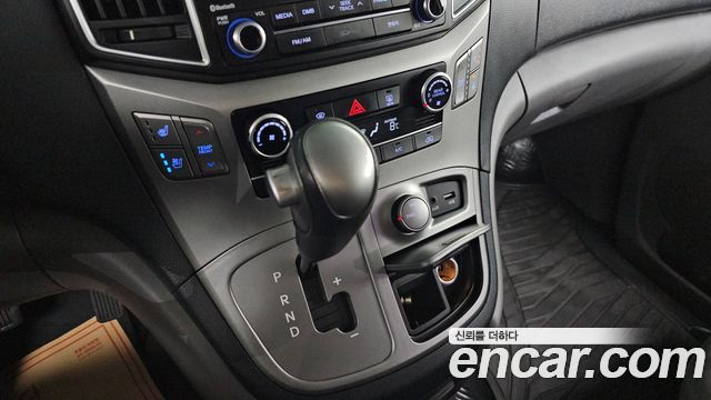 Hyundai Starex 2016 thumb 10