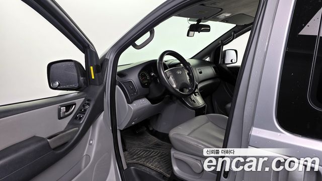Hyundai Starex 2015 thumb 11