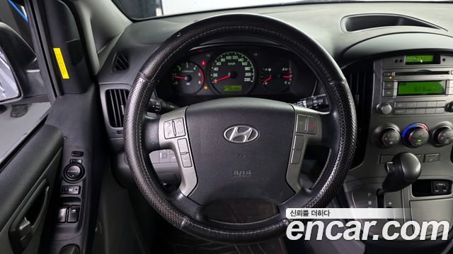 Hyundai Starex 2015 thumb 12