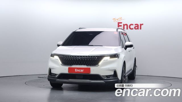 Kia Carnival 2023 thumb 4