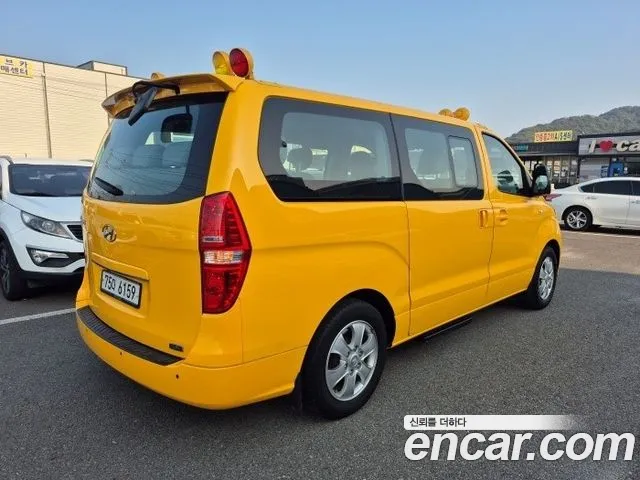 Hyundai Starex 2021 thumb 3