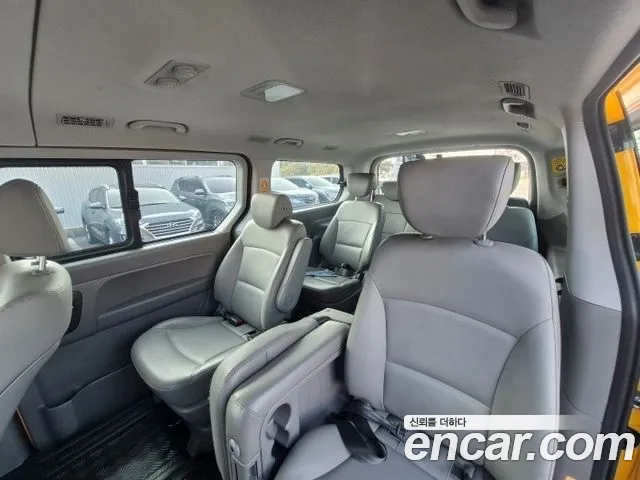 Hyundai Starex 2021 thumb 9