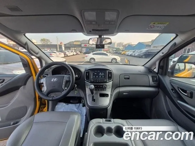 Hyundai Starex 2021 thumb 11