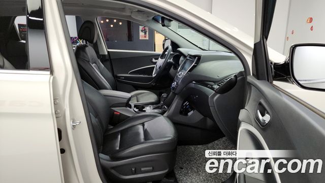 Hyundai Santa Fe 2013 thumb 12