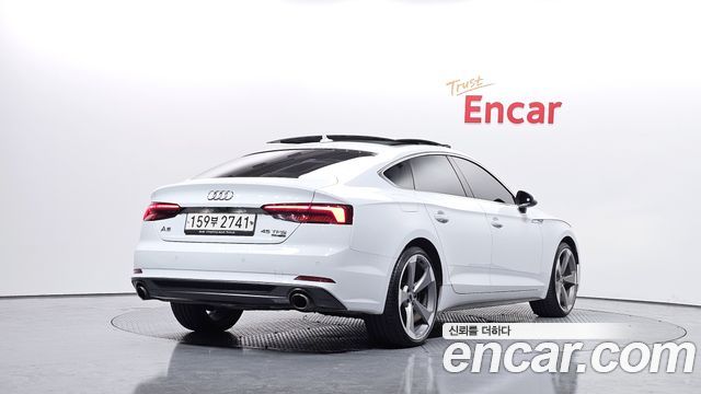 Audi A5 2019 thumb 3