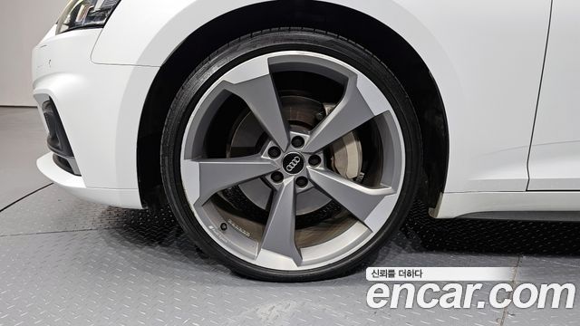 Audi A5 2019 thumb 6