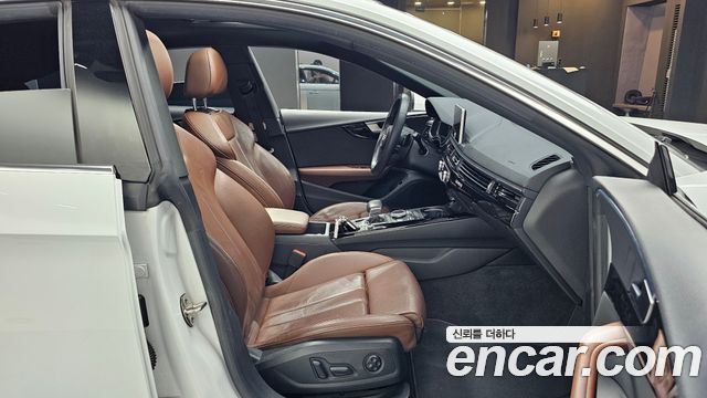 Audi A5 2019 thumb 11