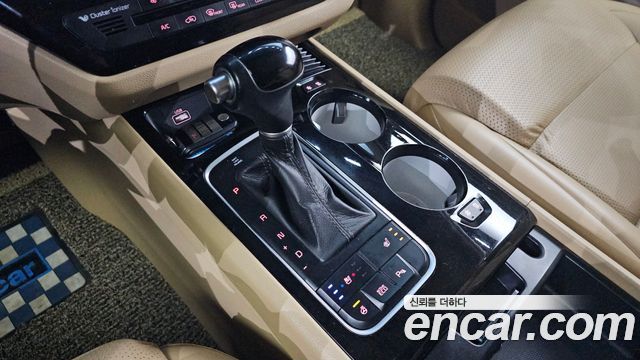 Kia Carnival 2015 thumb 9