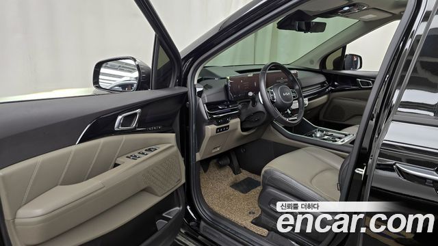 Kia Carnival 2023 thumb 10
