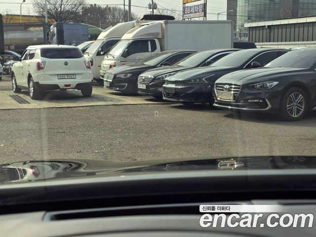 Genesis G80 2016 thumb 12
