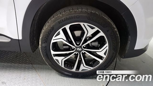 Hyundai Santa Fe 2019 thumb 6
