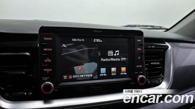 Kia Stonic 2017 thumb 11