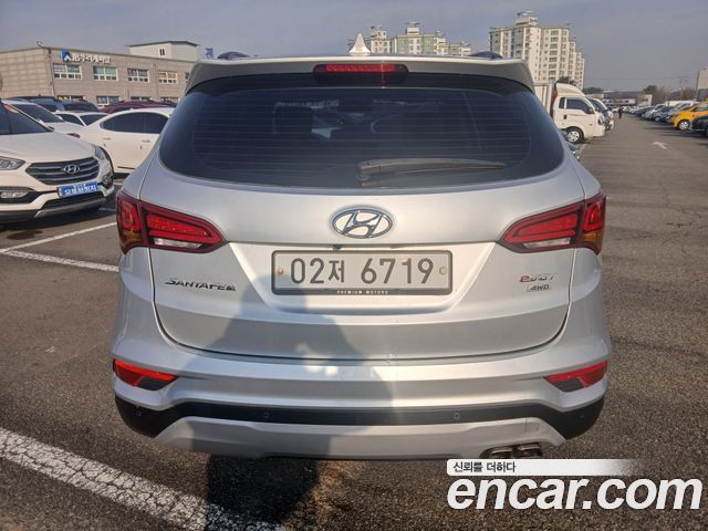 Hyundai Santa Fe 2015 thumb 4