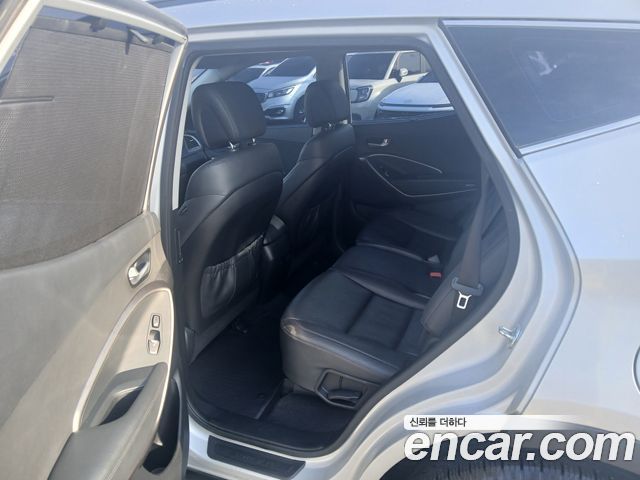 Hyundai Santa Fe 2015 thumb 9