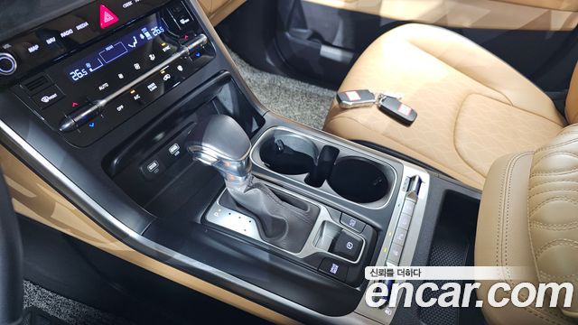 Kia Carnival 2022 thumb 10