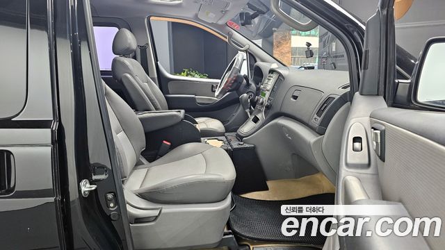 Hyundai Starex 2011 thumb 10