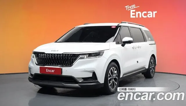 Kia Carnival 2022 thumb 2